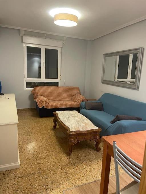 Piso En Plena Herradura. Haro Bagian luar foto